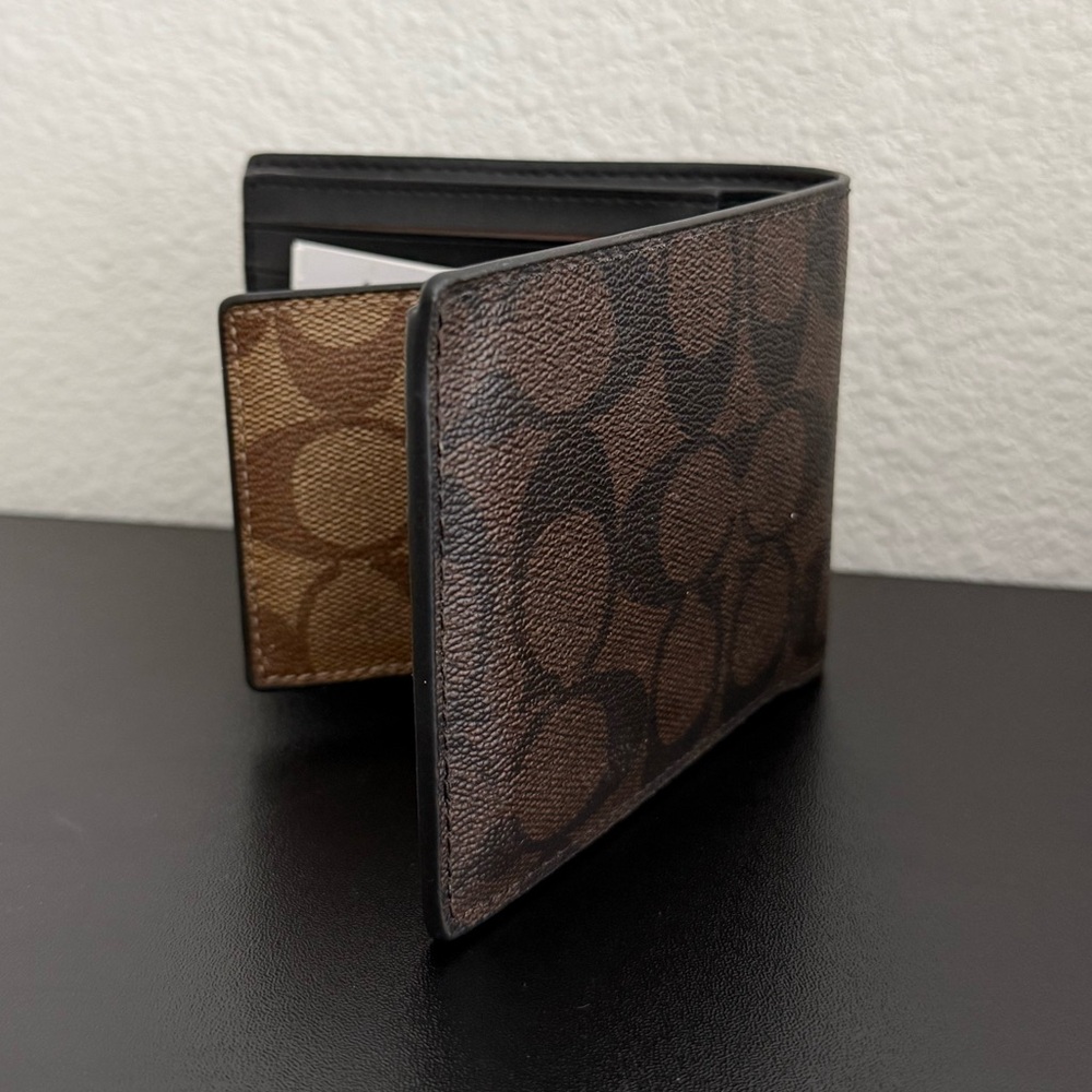 Coach Signature 3 in 1 Canvas Brown and Tan Card Holder